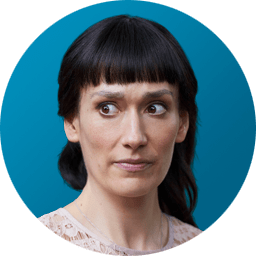 fleabag-claire-couleurdefond-bleuclair.png